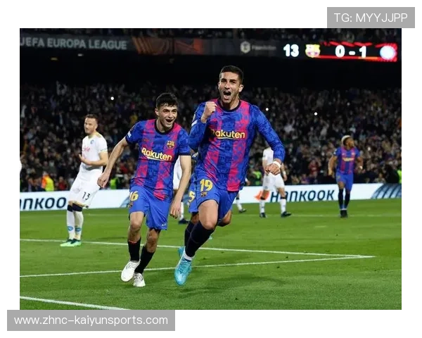 巴萨边路组合默契提升对手防线陷入连环困局